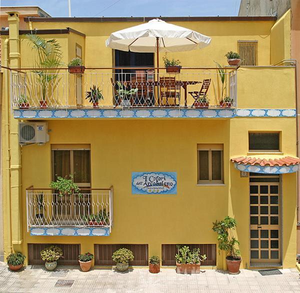 Bed and Breakfast I Colori Dell'Arcobaleno à Santo Stefano di Camastra Extérieur photo